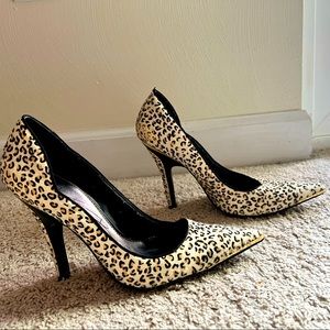 S.E. Boutique by Sam Edelman  Leopard Calf Fur Heels Size 8